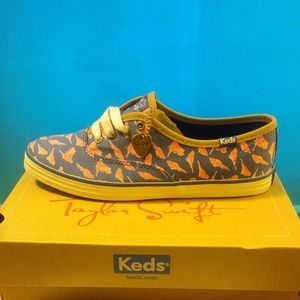 Keds Taylor Swift Finches Sneakers, Women's 6 New